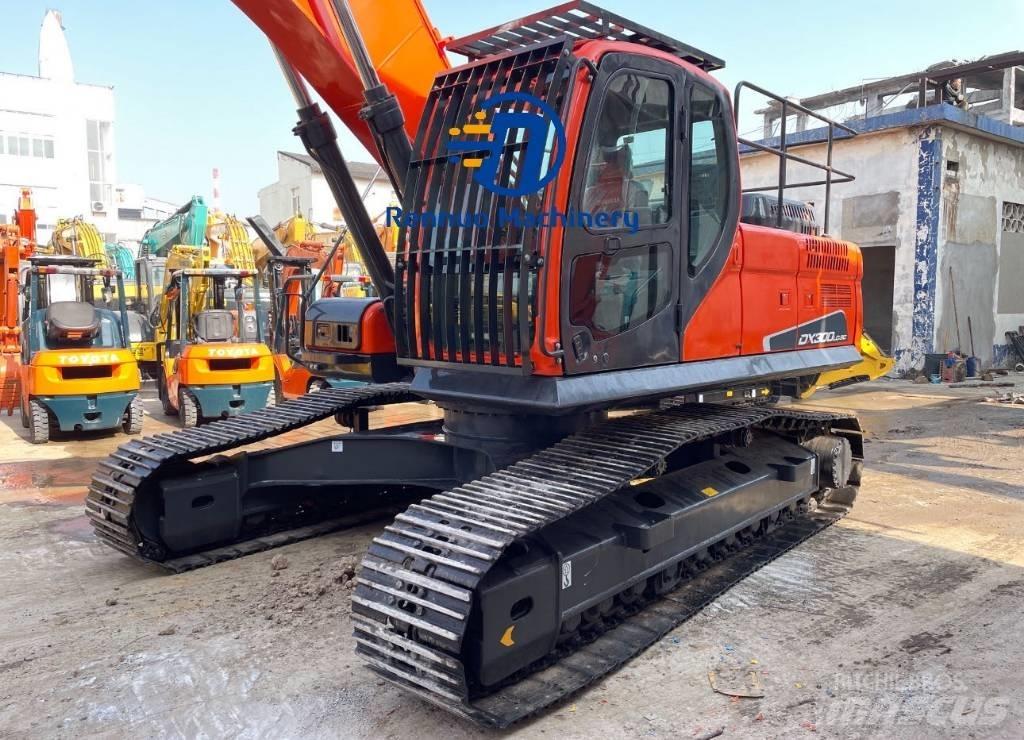 Doosan DX 300 Koparki gąsienicowe