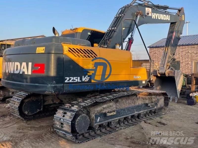 Hyundai 225VS Koparki gąsienicowe