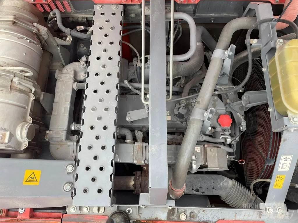Hitachi ZX300LC-6 Koparki gąsienicowe