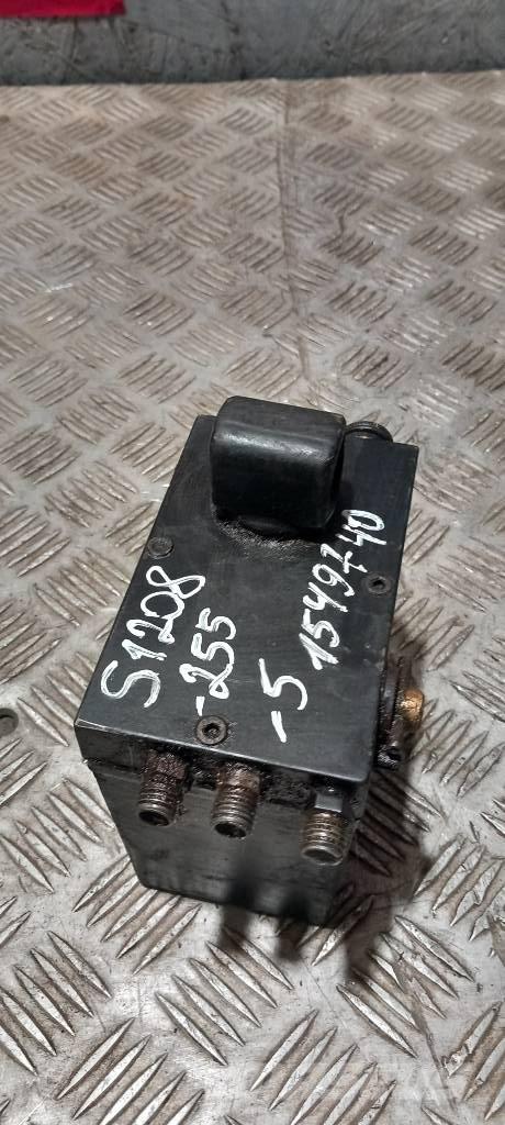 Scania 94 D.   1549740 Hydraulika