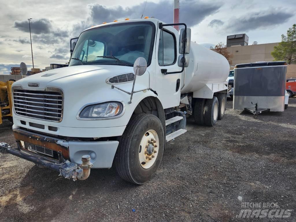 Freightliner M2-106 Polewaczki