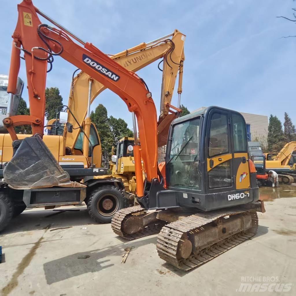 Doosan DH 60 Minikoparki