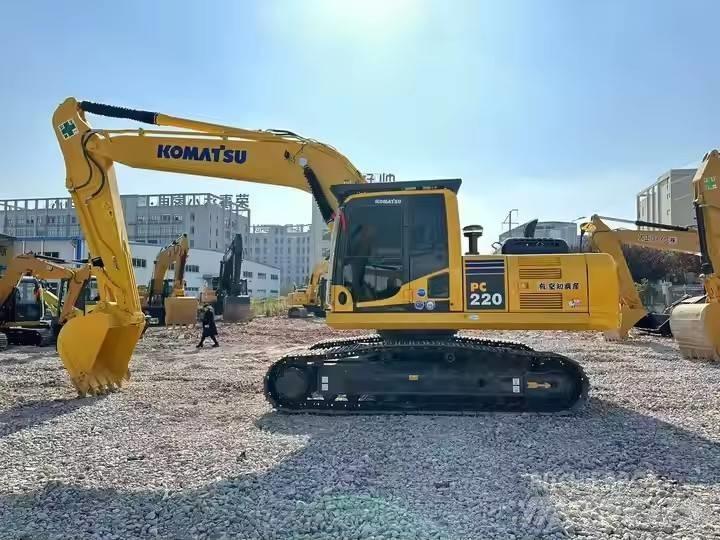 Komatsu PC 220 Koparki gąsienicowe