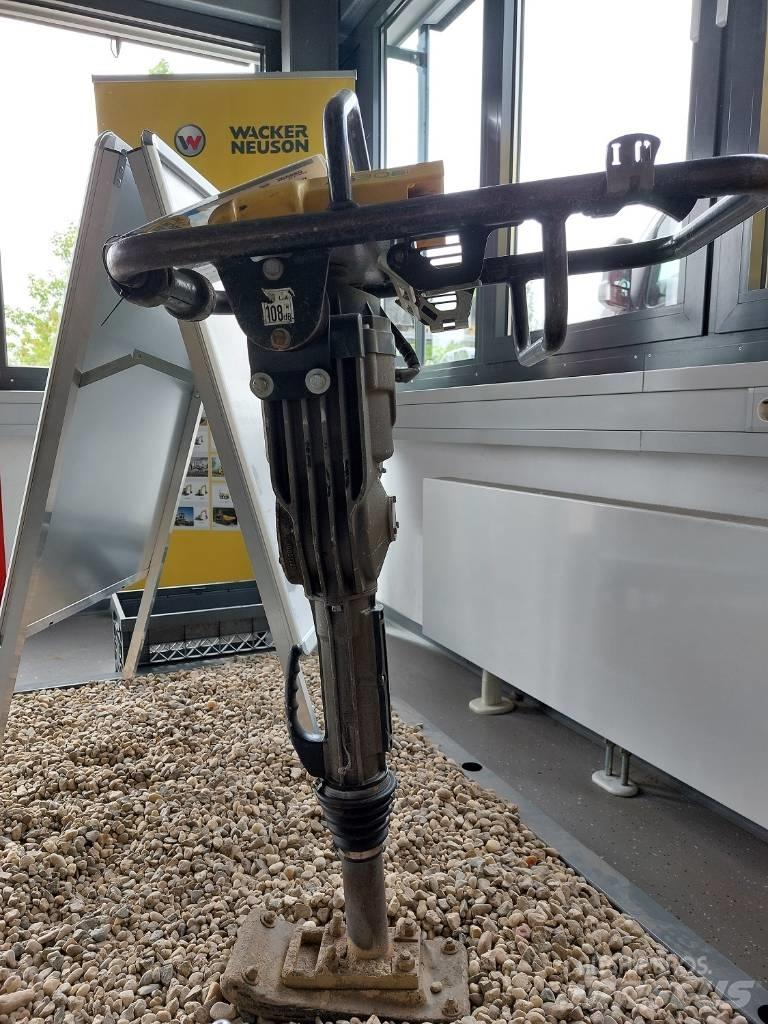 Wacker Neuson AS30e Ubijaki