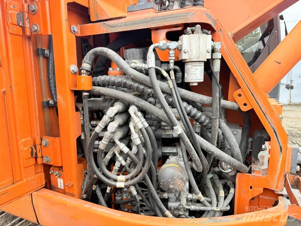 Doosan DX 140 LCR Koparki gąsienicowe