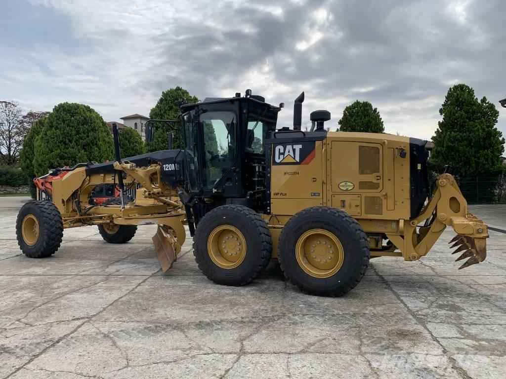 CAT 120 M 2 Równiarki