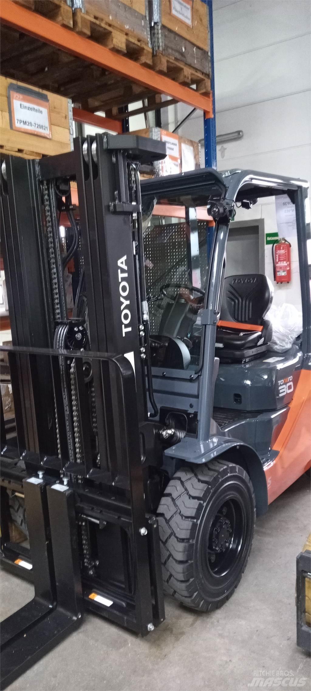 Toyota 52-8FDF30 Wózki Diesla