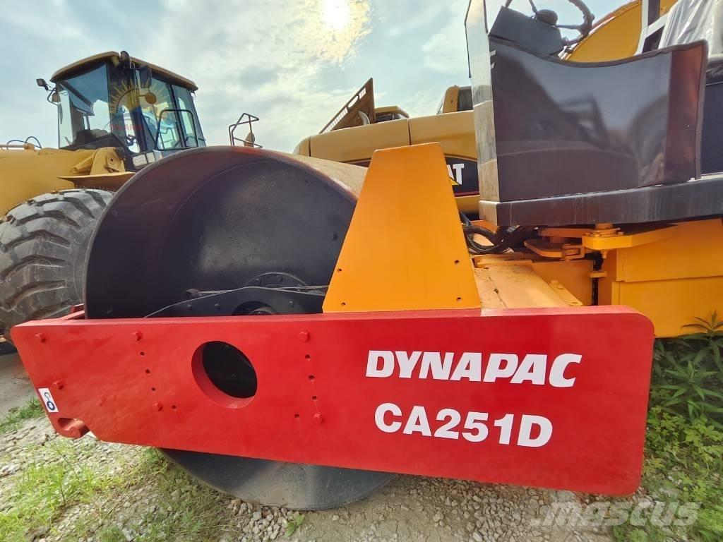 Dynapac CA 251 D Walce jednobębnowe