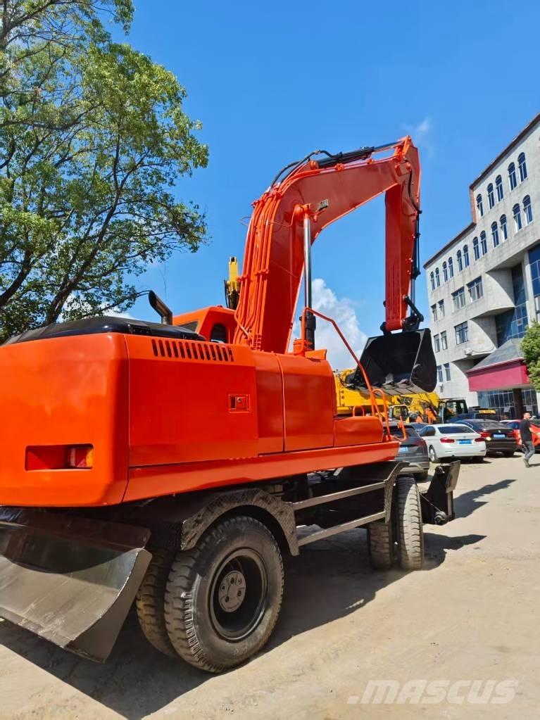 Doosan DH 210 W-7 Koparki kołowe
