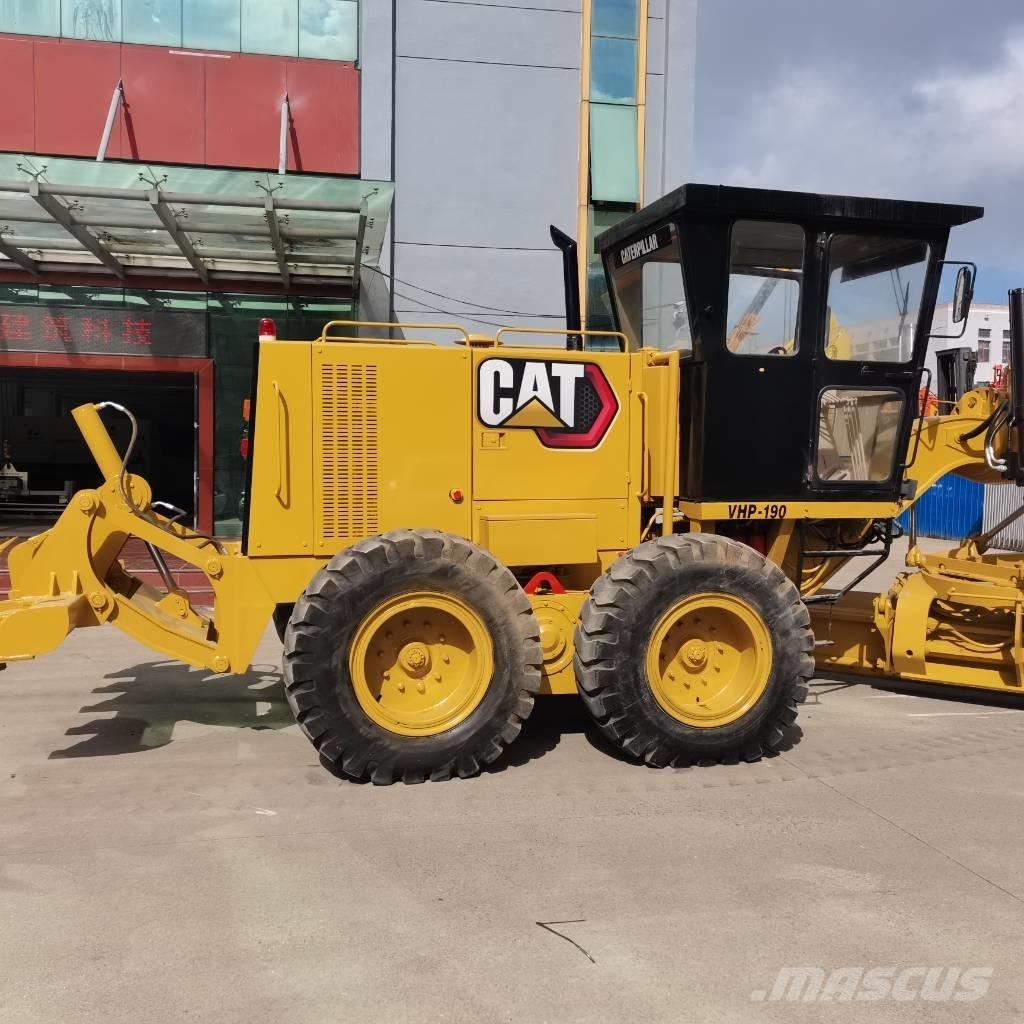 CAT 140k Równiarki