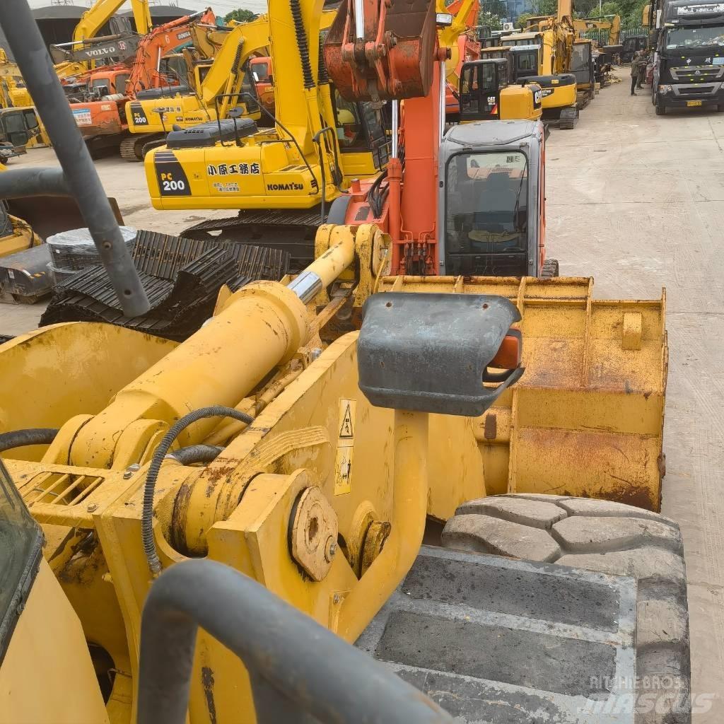 Komatsu WA 600-6 Ładowarki kołowe