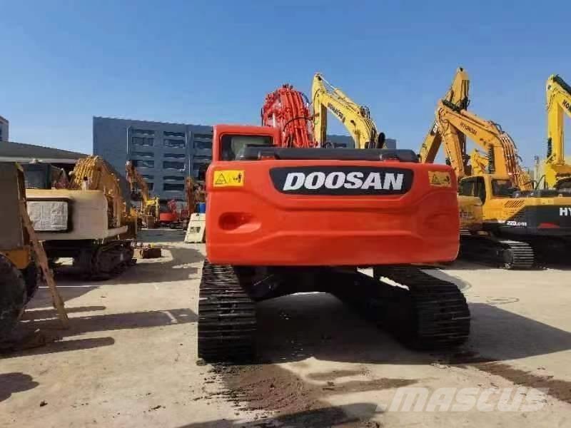 Doosan DX 225 Koparki gąsienicowe