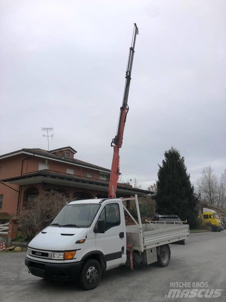 Iveco Daily 35-130 Samochody ciężarowe ze skrzynią zamkniętą