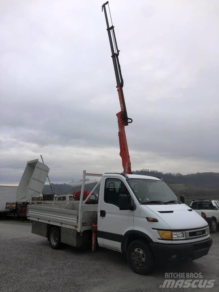 Iveco Daily 35-130 Samochody ciężarowe ze skrzynią zamkniętą