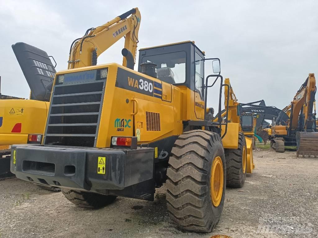 Komatsu WA 380 Ładowarki kołowe