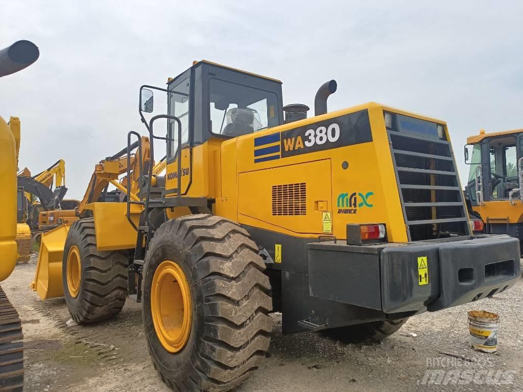 Komatsu WA 380 Ładowarki kołowe