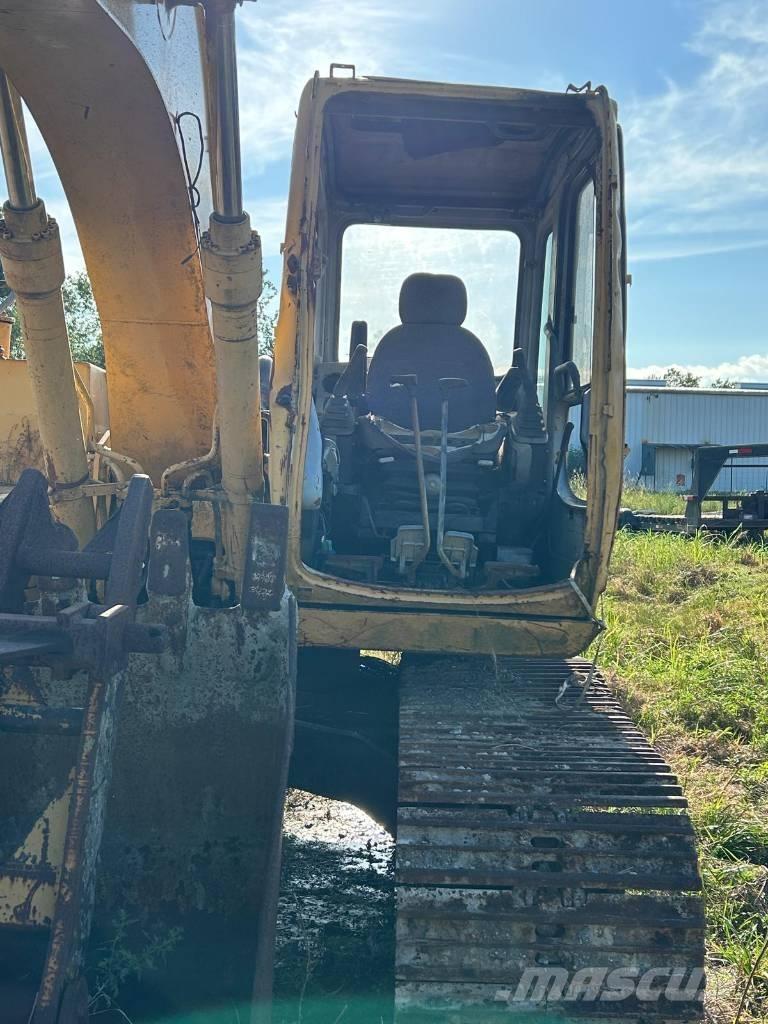 John Deere 120 Koparki gąsienicowe