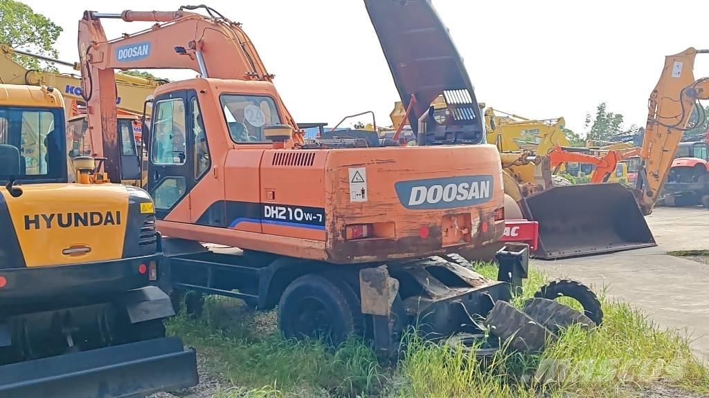 Doosan DH 210 W-7 Koparki kołowe