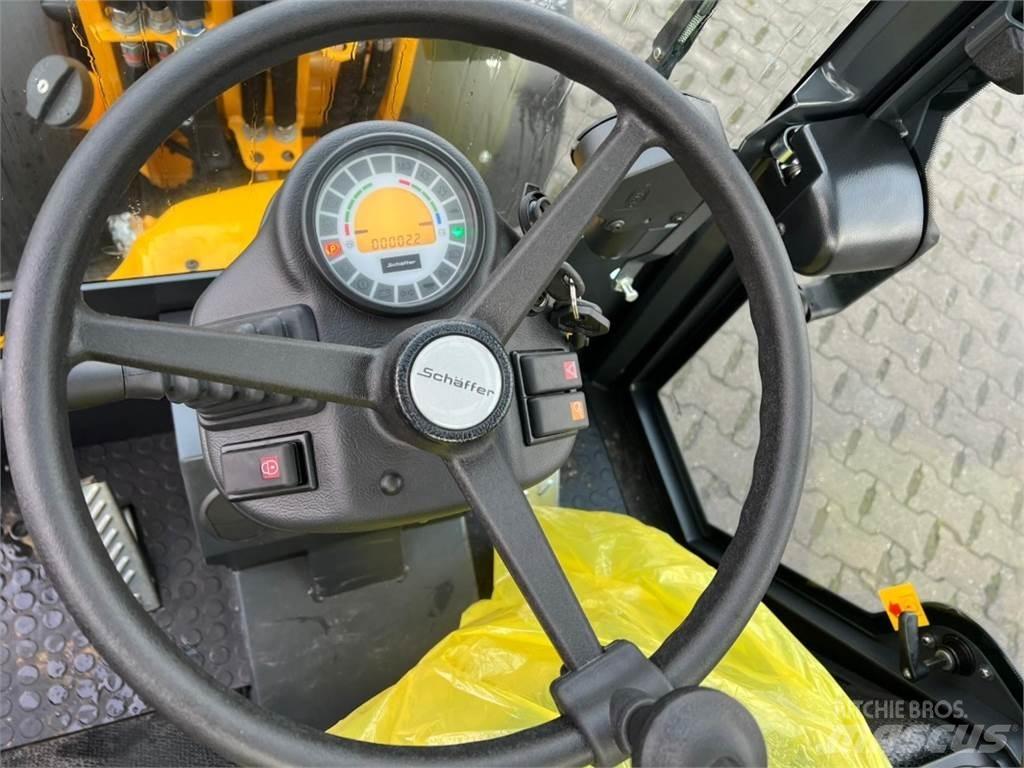 Schäffer 2430 Ładowarki burtowe