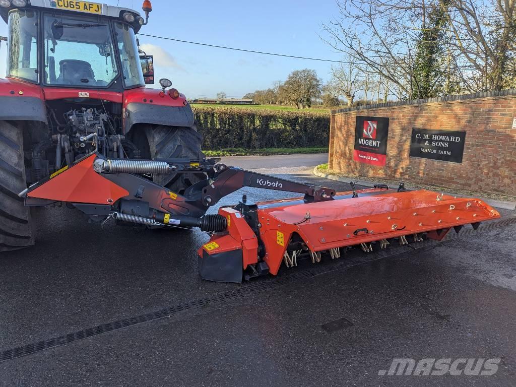 Kubota DMC 6028 N Kosiarki ze wstępną obróbka paszy