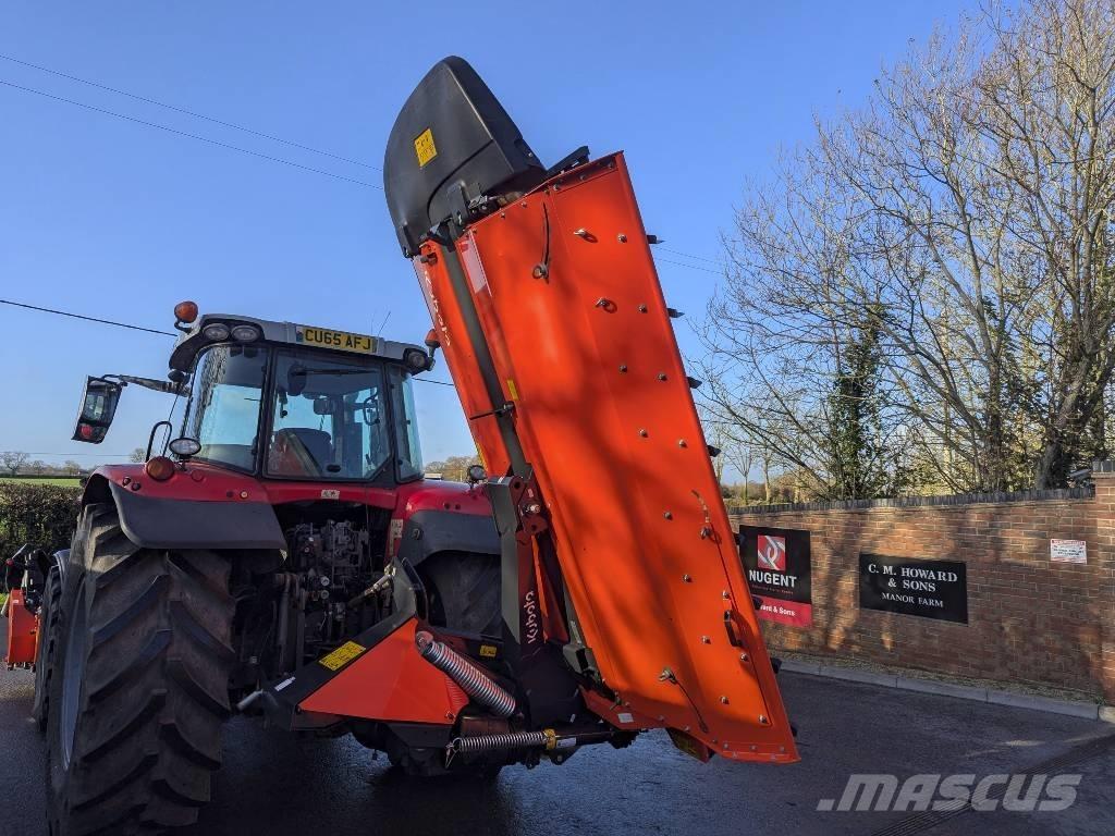 Kubota DMC 6028 N Kosiarki ze wstępną obróbka paszy
