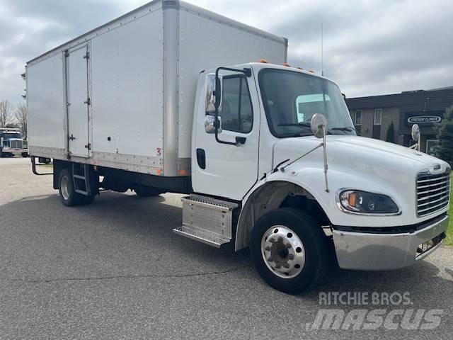Freightliner M2106 Samochody ciężarowe ze skrzynią zamkniętą