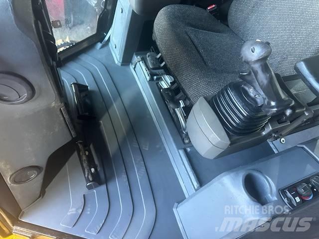 CAT D 5 Spycharki gąsienicowe