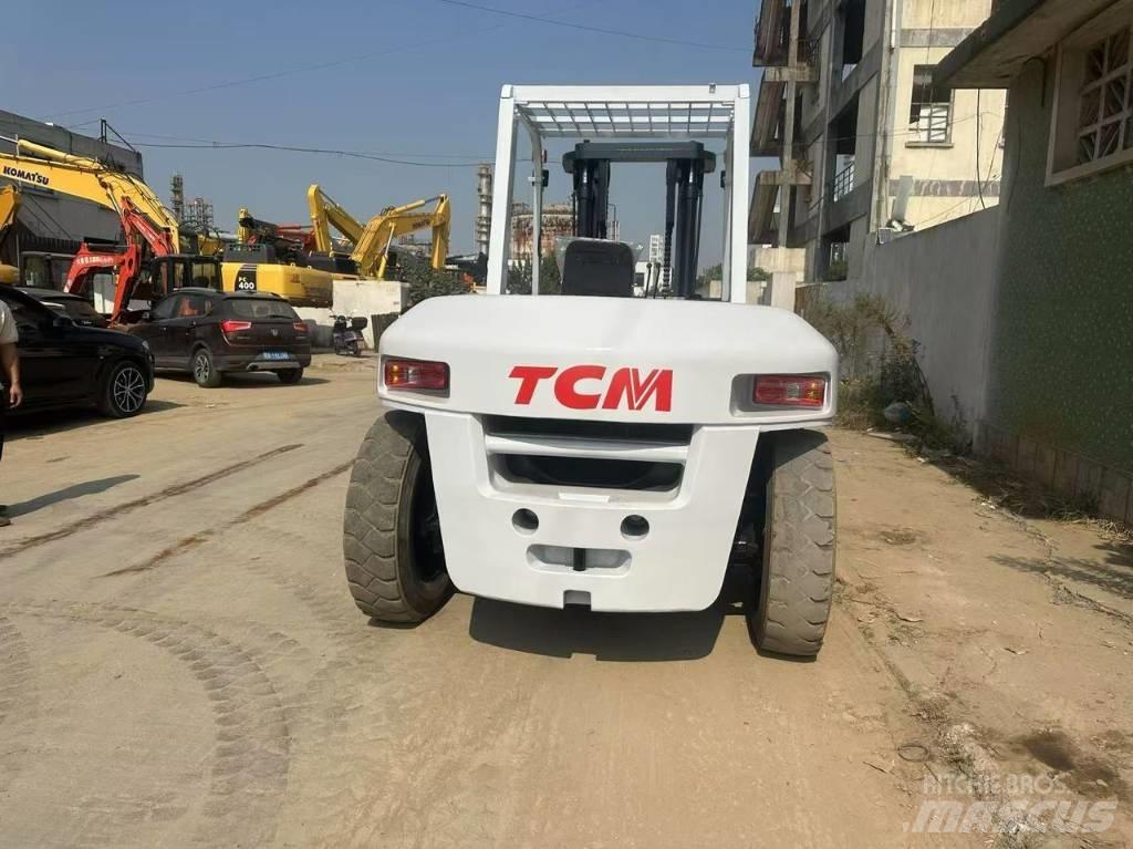 TCM FD 100 Z8 Ładowarki teleskopowe