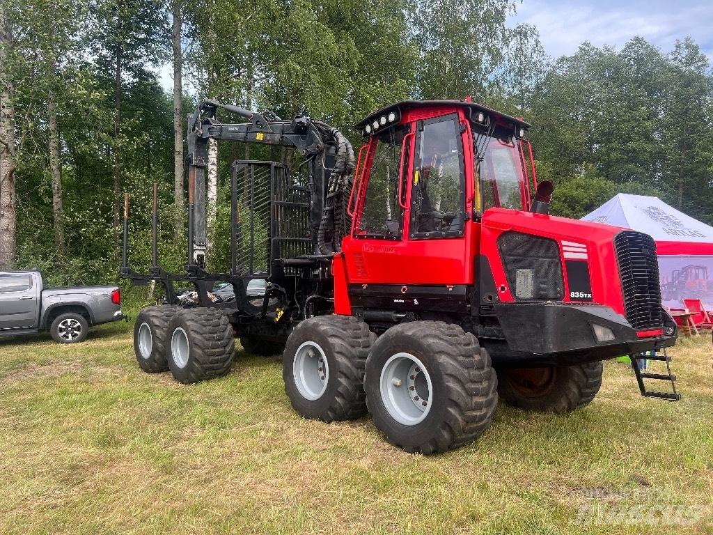 Komatsu 835 Forwardery