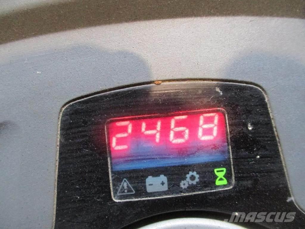 BT SPE 200L Wózki widłowe unoszące z dyszlem