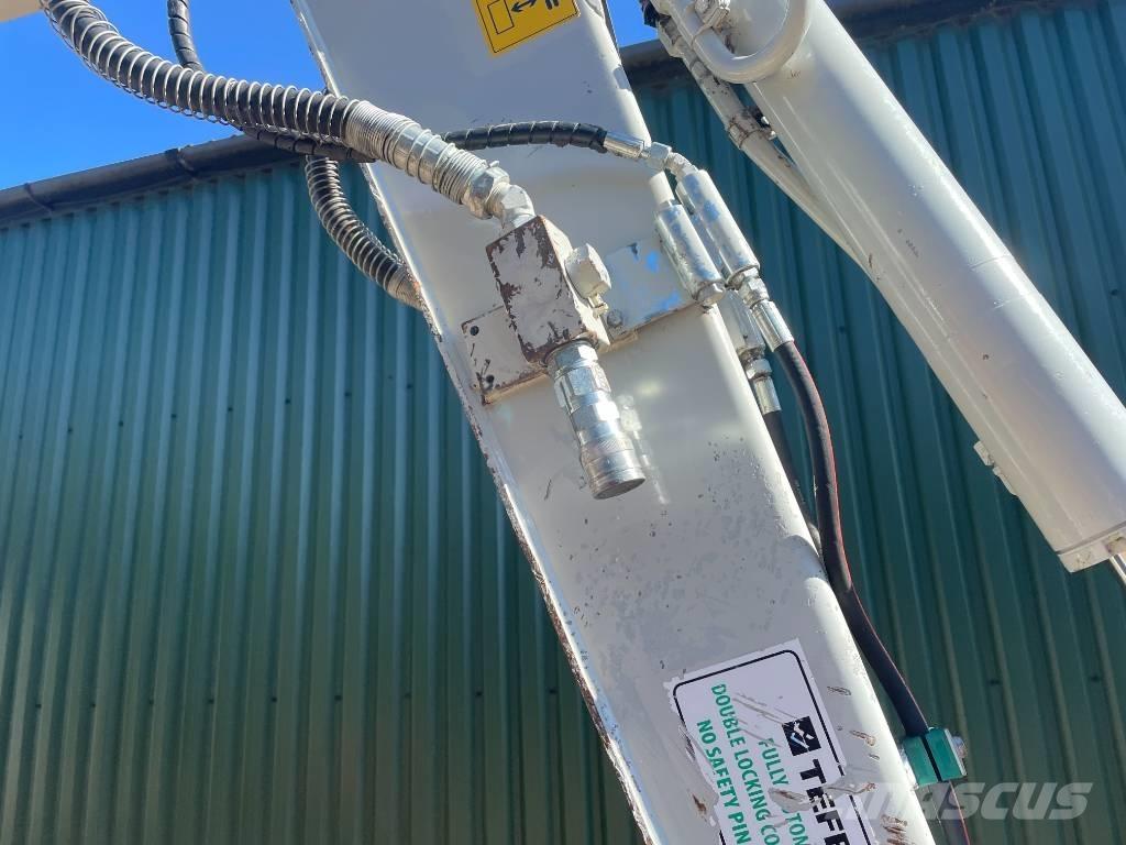 Takeuchi TB 250 Minikoparki