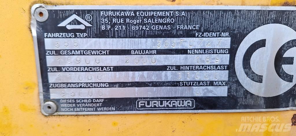 Furukawa 355 Mosty, wały i osie