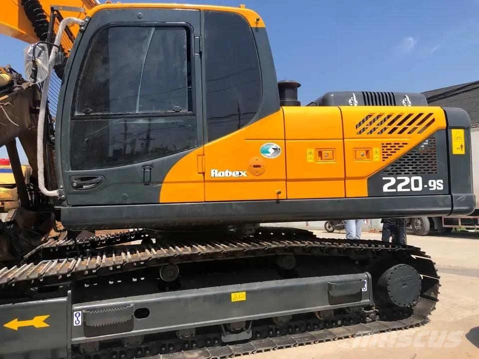 Hyundai R220LC-9S Koparki gąsienicowe