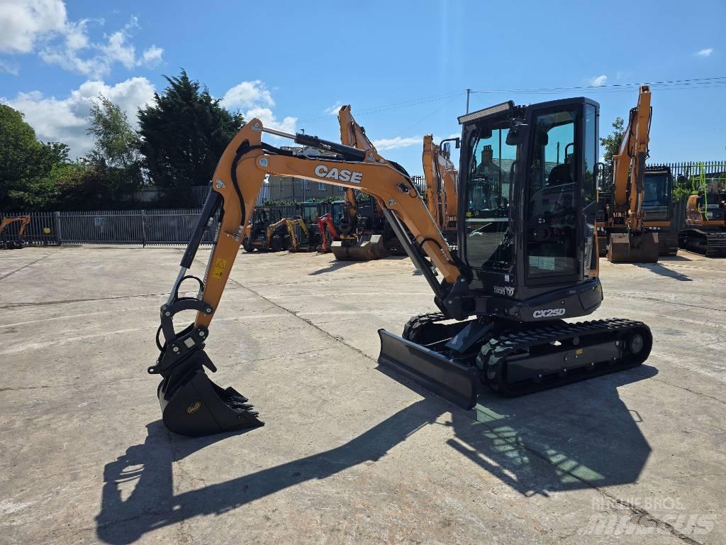 CASE CX25D Minikoparki