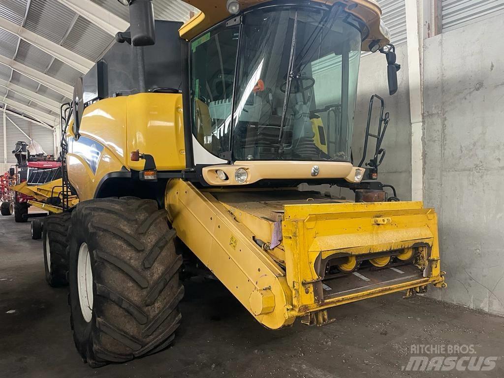 New Holland CX 820 Kombajny zbożowe