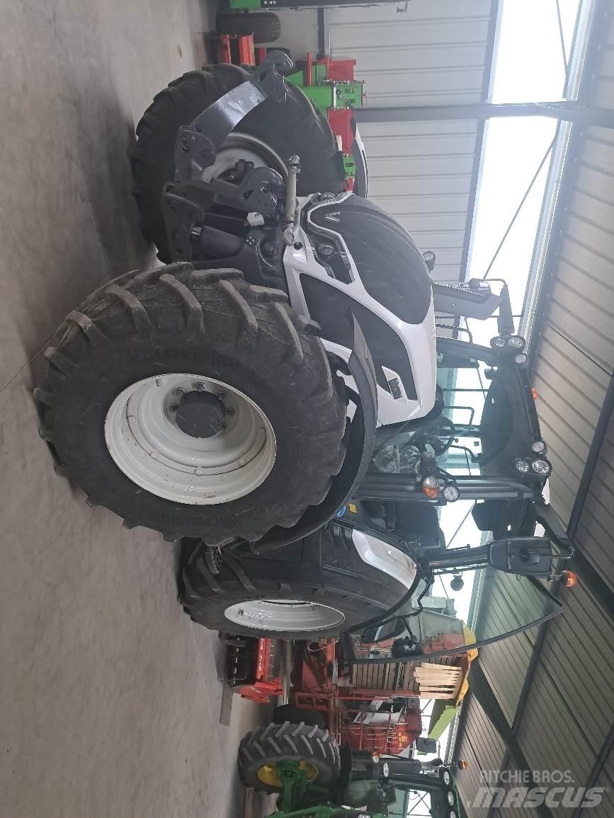 Valtra N155 Ciągniki rolnicze