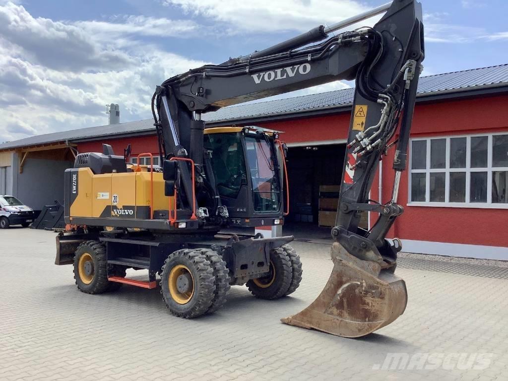 Volvo EW 220 E Koparki kołowe