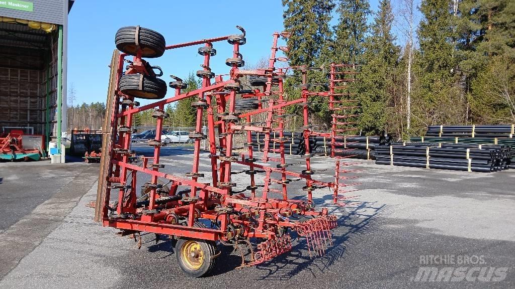 Väderstad NZ    7,4m Brony