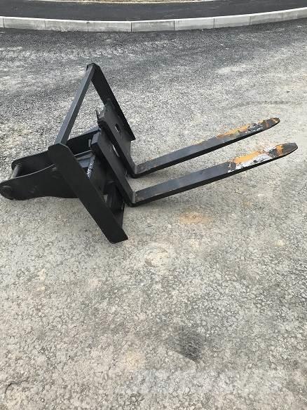  13T PALLET FORK Maszyny budowlane - Inne