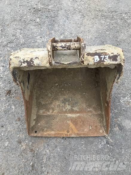  18 BUCKET, 30mm PINS Łyżki do ładowarek