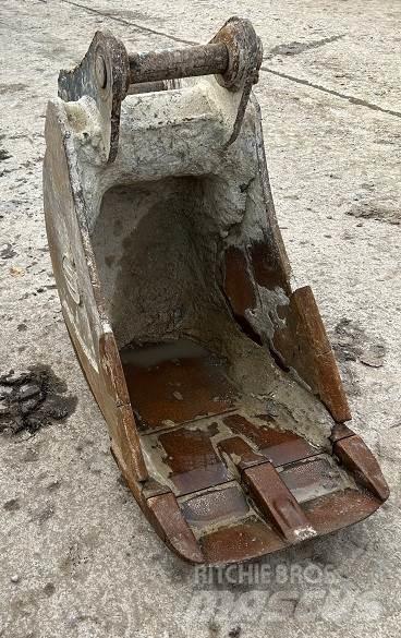  2' BUCKET, 65mm PINS Łyżki do ładowarek