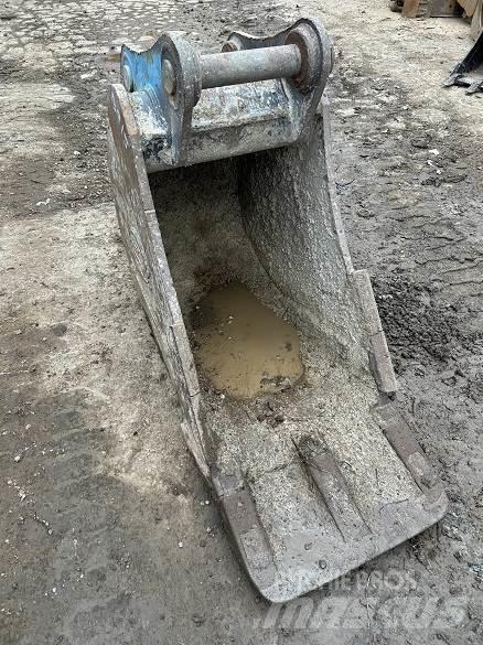  2' BUCKET, 65mm PINS Łyżki do ładowarek