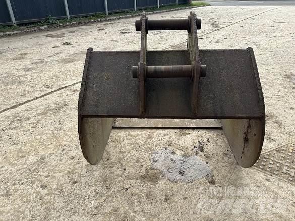  4' BUCKET, 80mm PINS Łyżki do ładowarek