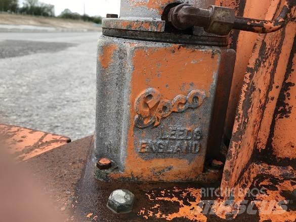  ENGINE HOIST Maszyny budowlane - Inne