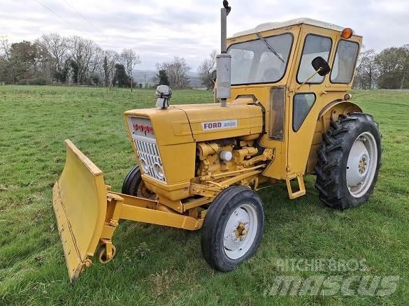 Ford 2000 TRACTOR Maszyny budowlane - Inne