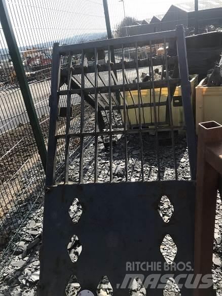  SAFTEY ROLL CAGE Maszyny budowlane - Inne
