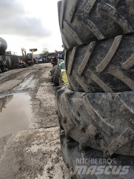  TYRES Opony, koła i felgi