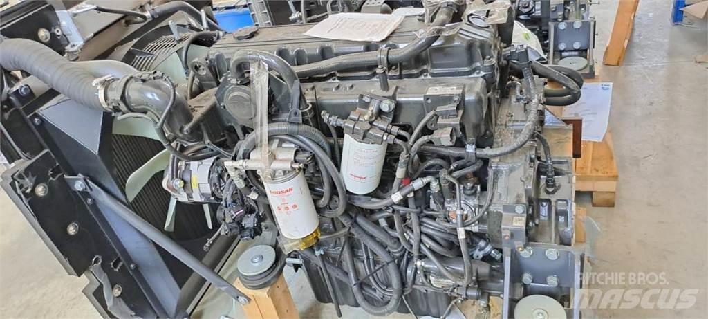 Doosan DX300LC-7 Maszyny budowlane - Inne