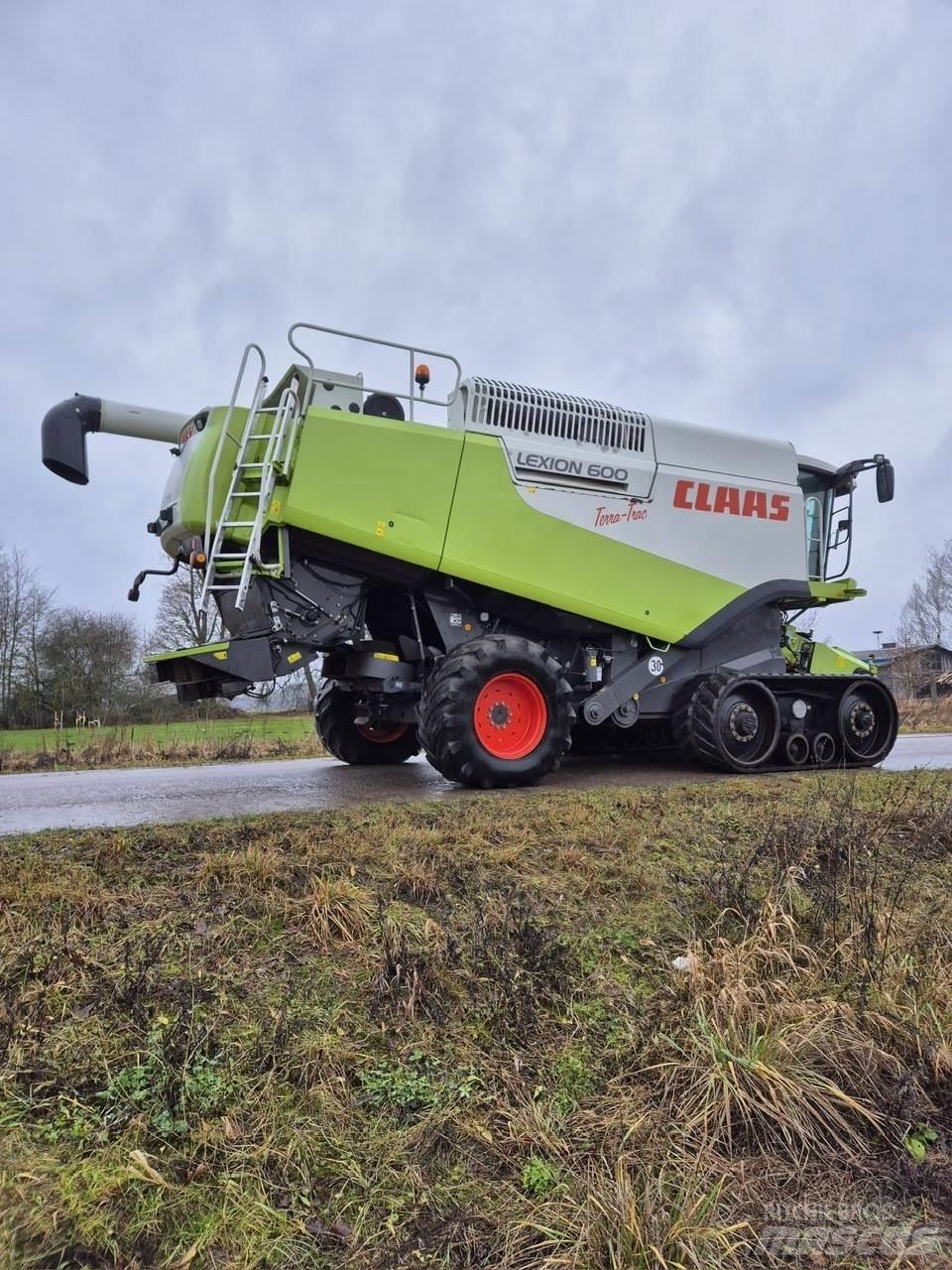 CLAAS LEXION 600 TT Kombajny zbożowe