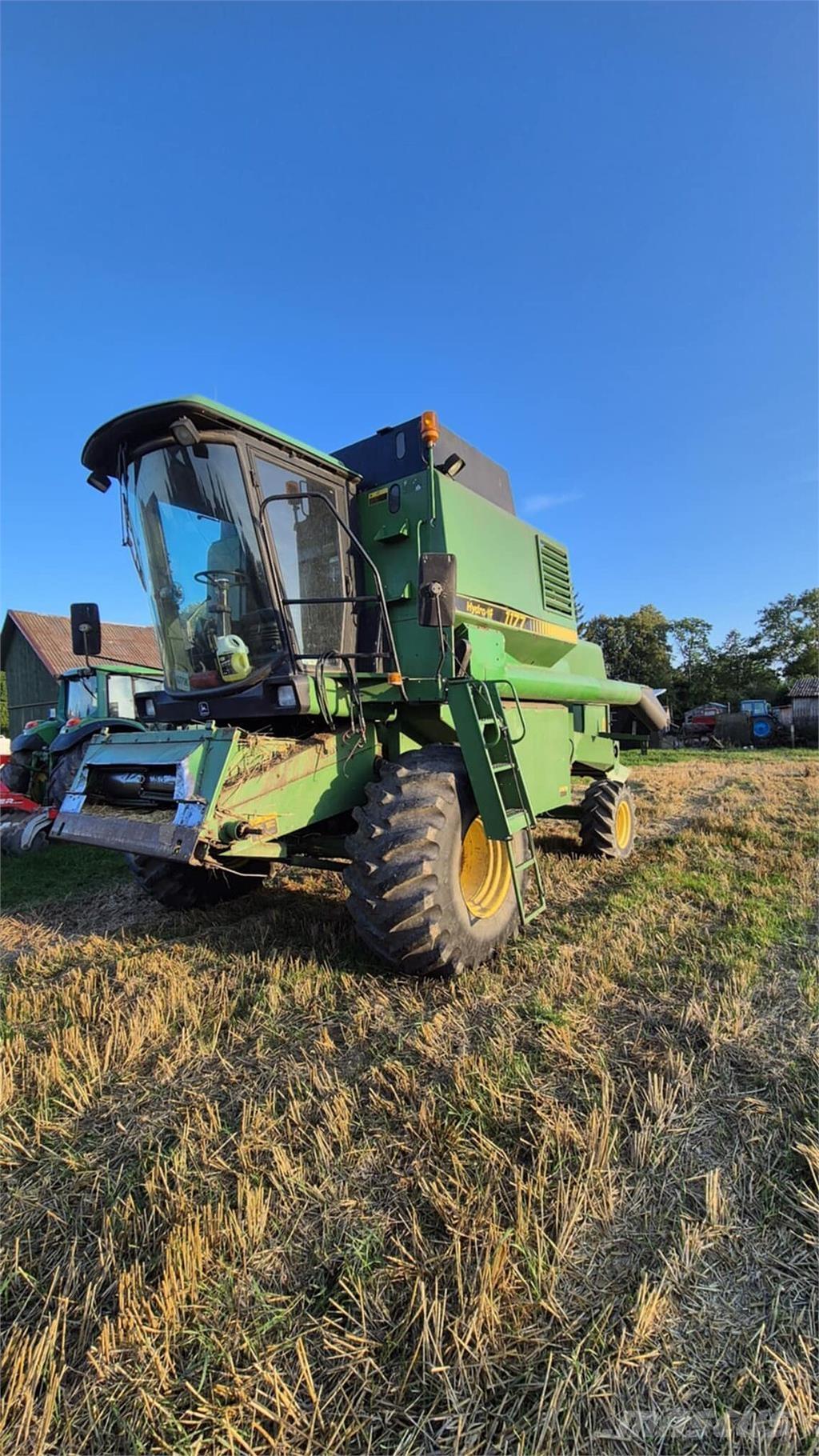 John Deere 1177 Kombajny zbożowe